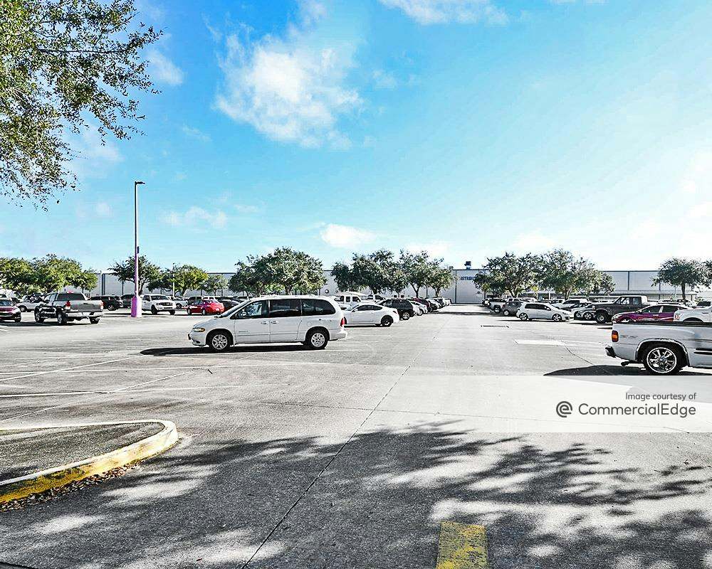 WalMart Distribution Center 6020 5100 Kettering Road, Brooksville